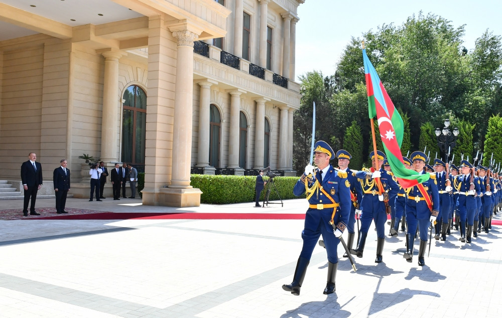 185769-0117456.jpg + Official welcome ceremony held for Pakistani PM in Azerbaijan News about - Official welcome ceremony held for Pakistani PM in Azerbaijan