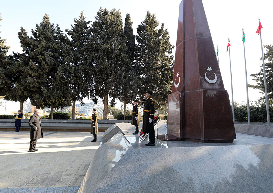 News about - Azerbaijan, Türkiye discuss prospects for development of military co-op, security issues