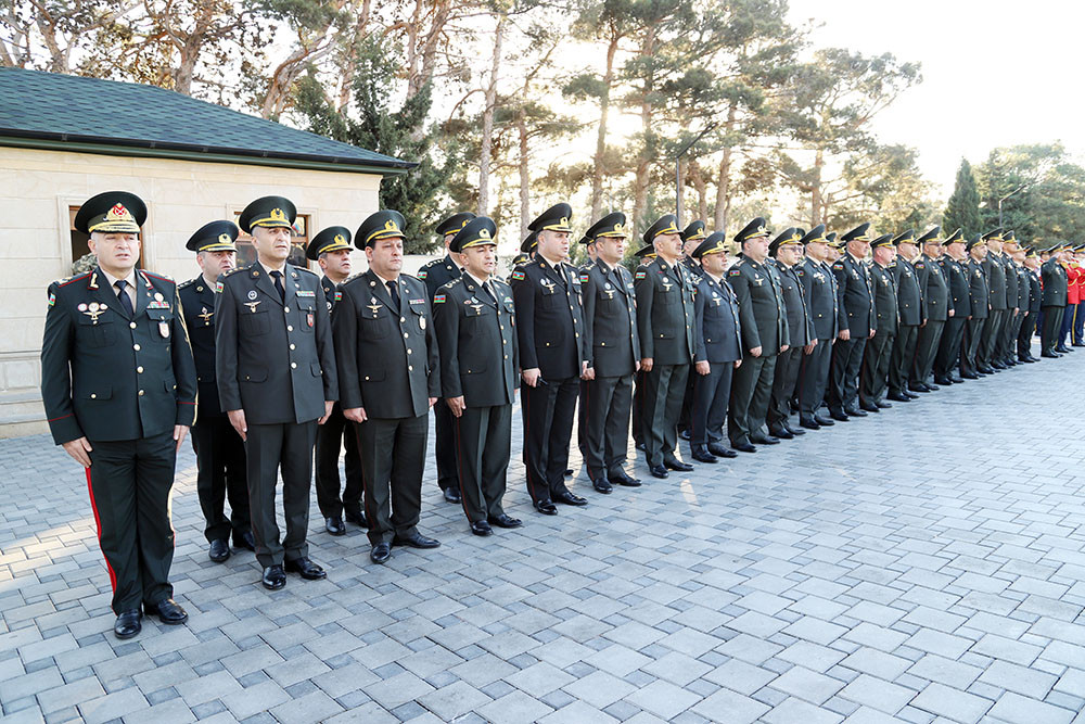 News about - Azerbaijan Defense Ministry’s military personnel visit Second Alley of Martyrs