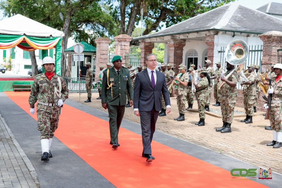 193620-0912632.jpg + Azerbaijani ambassador presents his credentials to Surinamese president News about - Azerbaijani ambassador presents his credentials to Surinamese president
