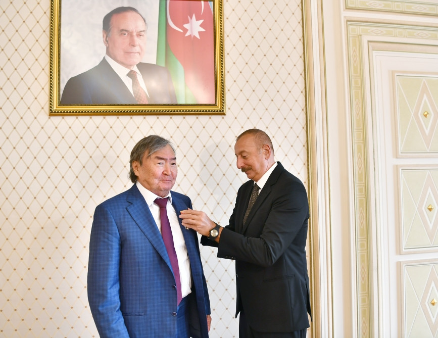 News about - President Ilham Aliyev receives prominent Kazakh poet and public figure Olzhas Suleimenov