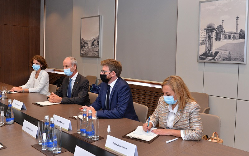 166391-0513017.jpg + Azerbaijani FM receives ICRC Vice President (PHOTO) News about - Azerbaijani FM receives ICRC Vice President (PHOTO)