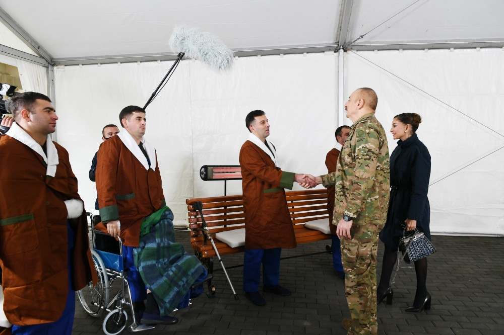154517-040365.jpg + President Ilham Aliyev and first lady Mehriban Aliyeva met with servicemen undergoing treatment News about - President Ilham Aliyev and first lady Mehriban Aliyeva met with servicemen undergoing treatment