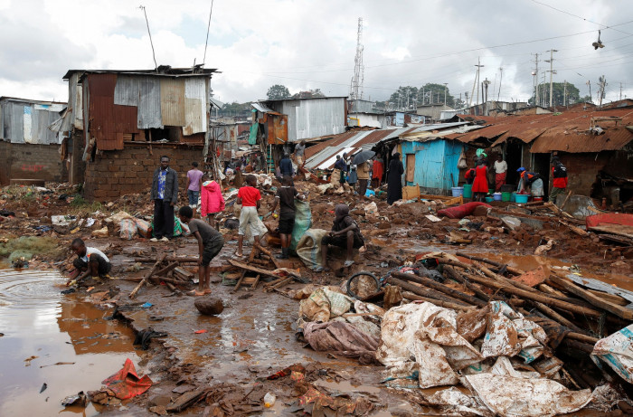 News about - In pictures: Kenya floods force thousands to flee