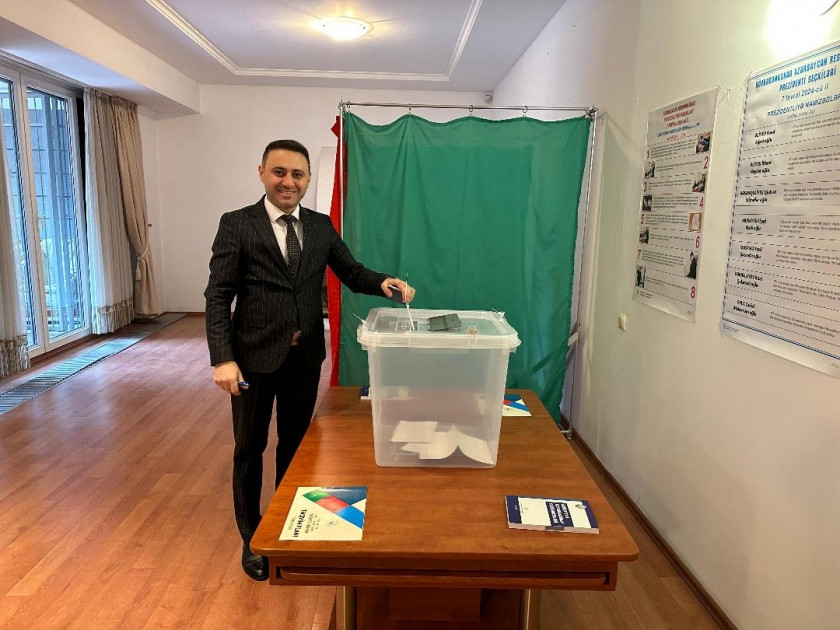 News about - Azerbaijan citizens in Romania exercise their voting rights