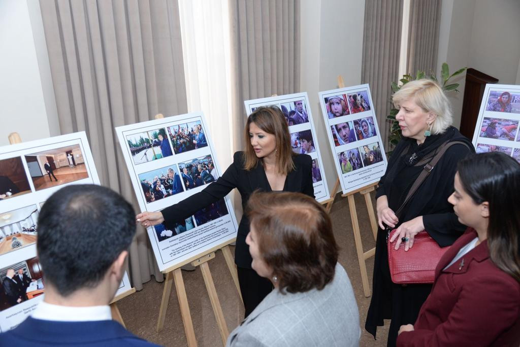 189833-0704209.jpg + Council of Europe Commissioner for Human Rights meet with Azerbaijanis expelled from Armenia News about - Council of Europe Commissioner for Human Rights meet with Azerbaijanis expelled from Armenia