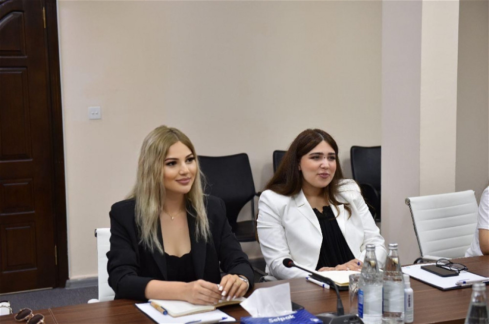 News about - Certificates of appreciation presented to “MEDIA Volunteers” (PHOTO)