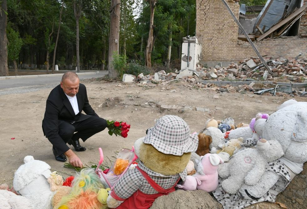 News about - President Ilham Aliyev views crime scenes caused by Armenia's missile attacks on Ganja