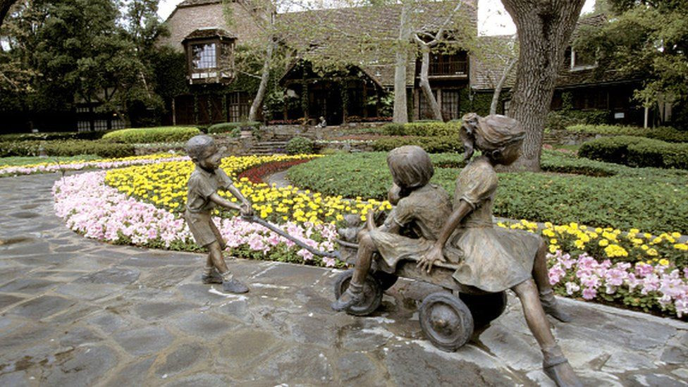 News about - Michael Jackson’s Neverland Ranch 'sold to billionaire for $22m'