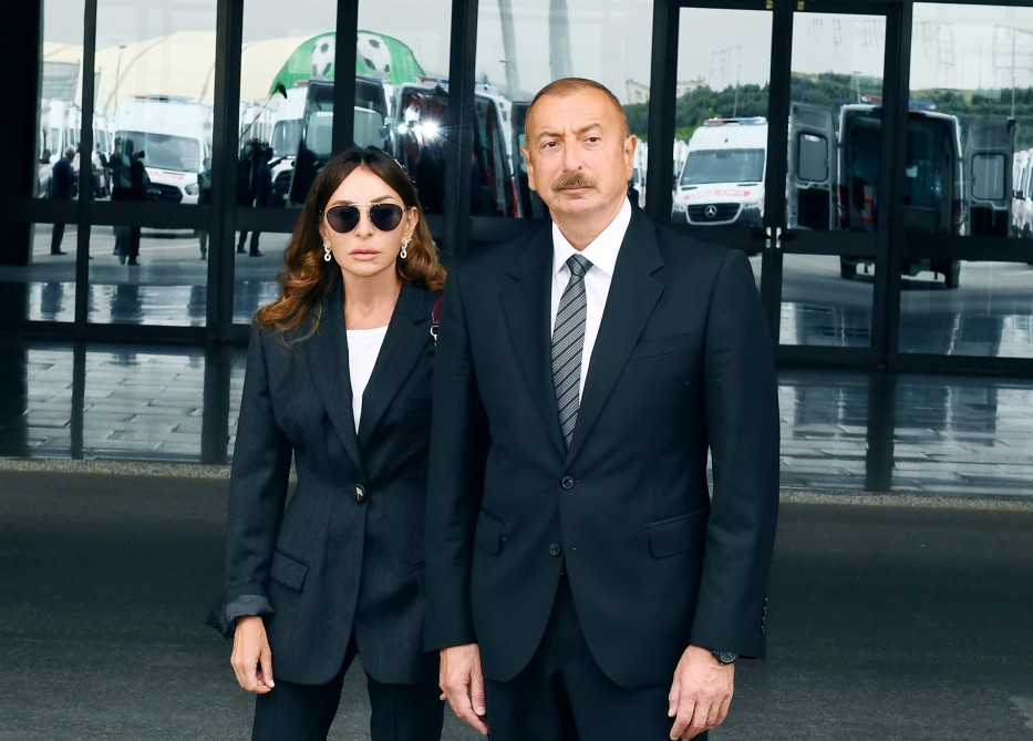 News about - President Ilham Aliyev and first lady Mehriban Aliyeva view new ambulances delivered to Azerbaijan (UPDATED)