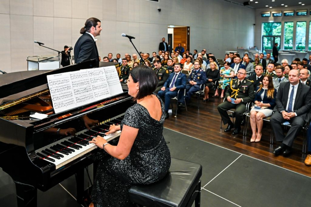 186142-034457.jpg + Azerbaijan Armed Forces Day celebrated in Berlin (PHOTO) News about - Azerbaijan Armed Forces Day celebrated in Berlin (PHOTO)