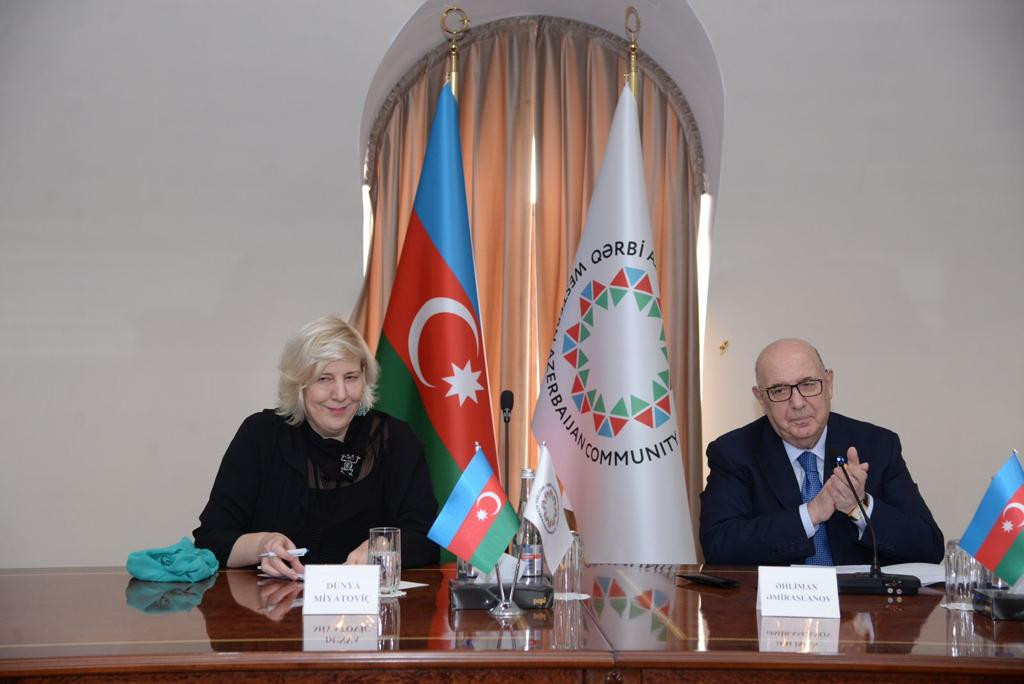 189833-0704209.jpg + Council of Europe Commissioner for Human Rights meet with Azerbaijanis expelled from Armenia News about - Council of Europe Commissioner for Human Rights meet with Azerbaijanis expelled from Armenia