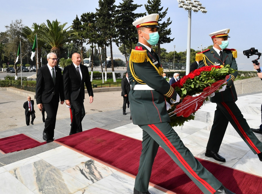 News about - President Ilham Aliyev visits Martyrs Memorial and National Museum of Moudjahid in capital city Algiers