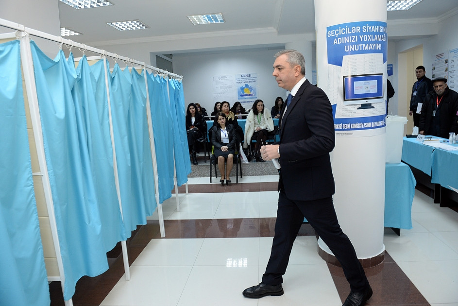 193031-0328638.jpg + Head of Presidential Administration of Azerbaijan votes in presidential election News about - Head of Presidential Administration of Azerbaijan votes in presidential election