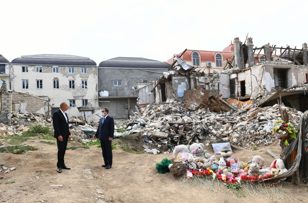 News about - President Ilham Aliyev views crime scenes caused by Armenia's missile attacks on Ganja