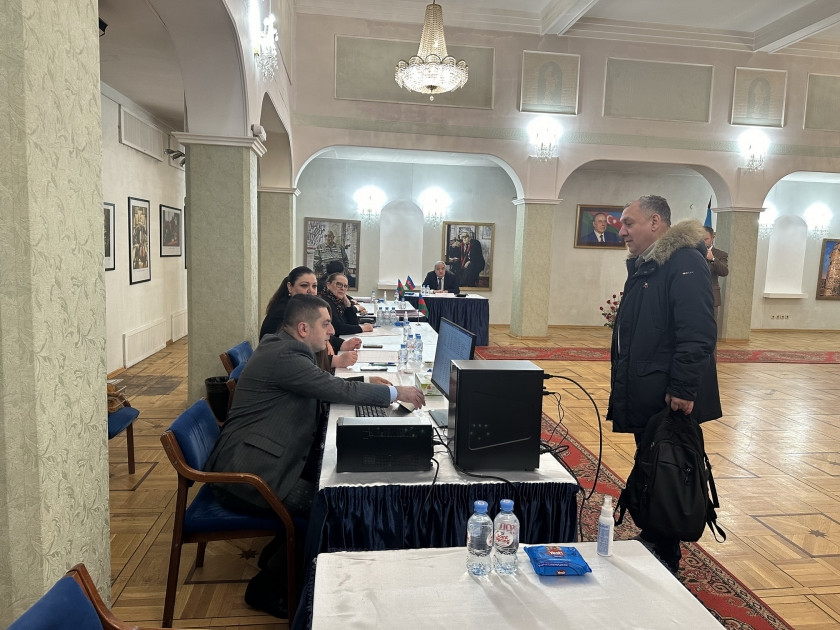 News about - Azerbaijanis start voting at four polling stations set up at diplomatic missions in Russia