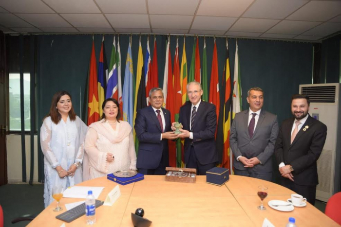 COP29 President-Designate visits COMSATS headquarters in Pakistan 