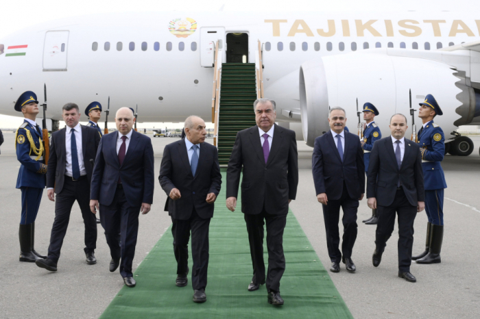 Tajik President arrives in Azerbaijan on state visit 