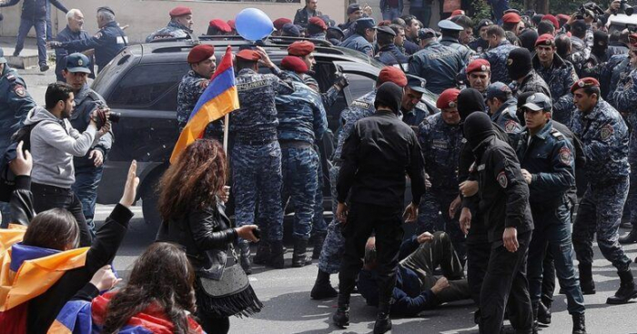 Armenian police detain over 130 protesters for blocking streets in Yerevan 