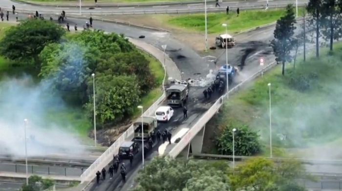 New Caledonia: Clashes between independence supporters and French troops continue -  VIDEO 