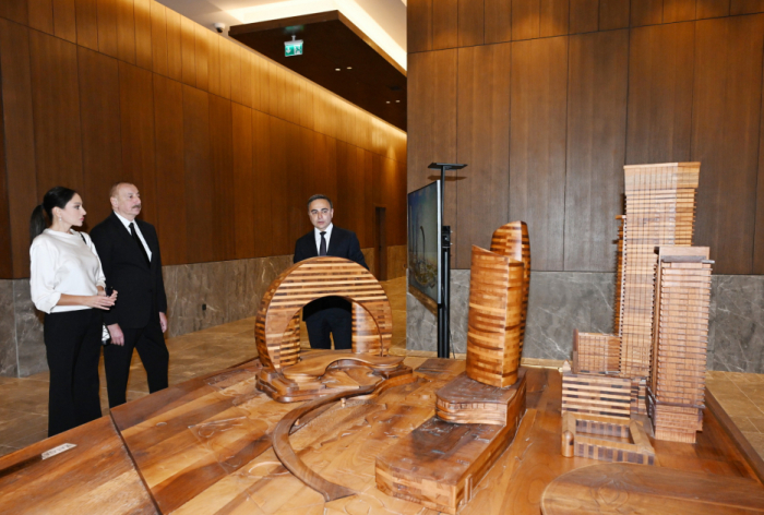 News about - Azerbaijani president and first lady attend Crescent Bay project presentation 