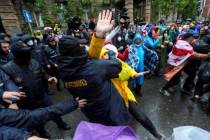 News about - Pictures of the Day