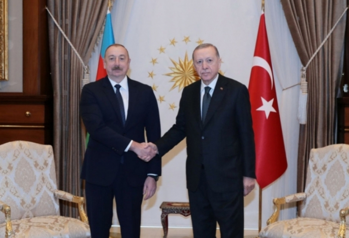 Turkish, Azerbaijani presidents discuss ties, regional issues over the phone 