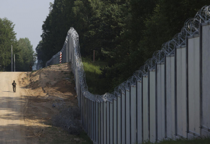 Poland fortifying Belarus border 