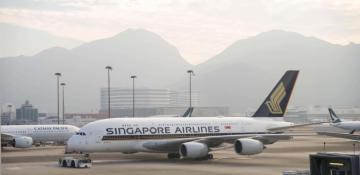 1 dead, 40 injured after Singapore airliner hits severe turbulence 