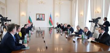  Azerbaijani and Bulgarian presidents hold expanded meeting 
