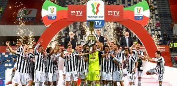 Vlahovic strike hands Juventus Coppa glory