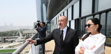 Azerbaijani president and first lady attend Crescent Bay project presentation 