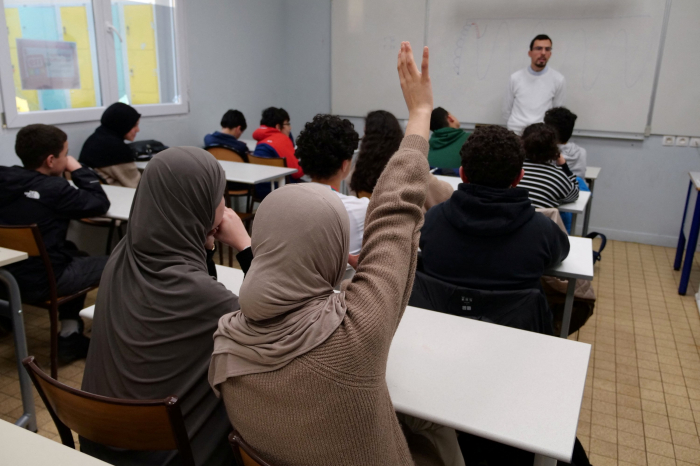 News about - Rights groups, parents accuse France of targeting Muslim schools