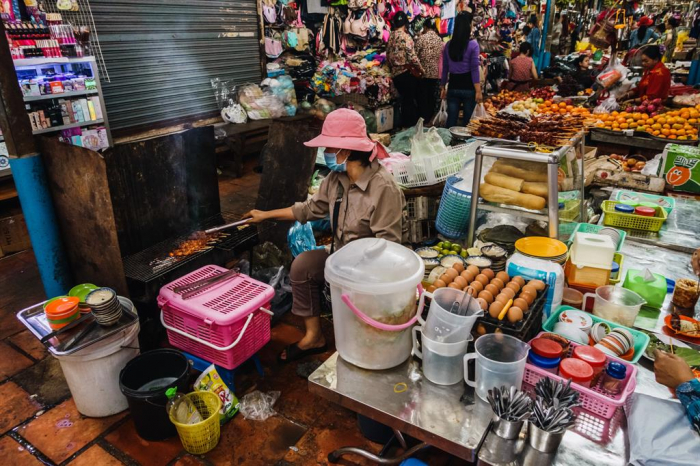 1.6M people become sick daily from eating unsafe food: WHO