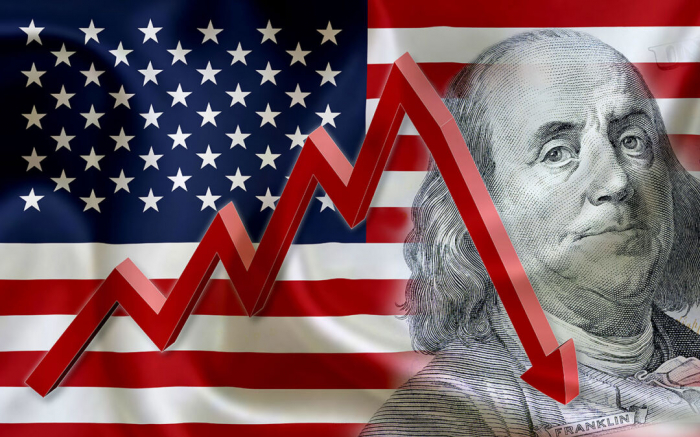 US economy on edge: signs of a looming recession