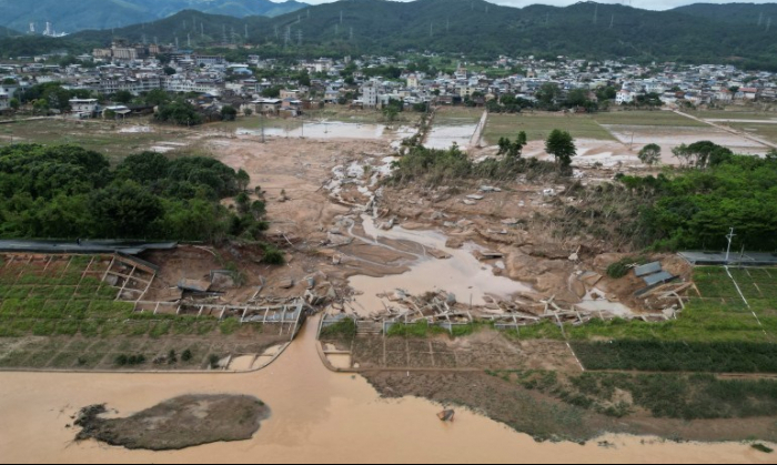 Flooding in southern China kills nearly 50 people