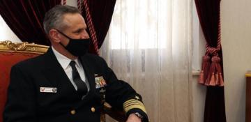 Ex-US admiral charged with bribery for Navy contract