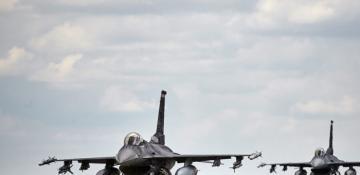 Polish fighter jets scramble to intercept Russian aircraft over Baltic Sea 