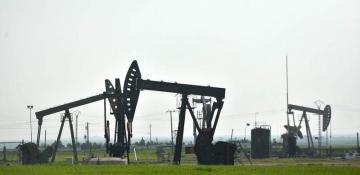 Oil prices drop in global markets