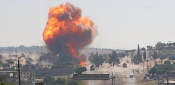 Israel carries out air strikes on Syria, killing army officer 