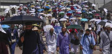 More than 1,300 people die during Hajj 