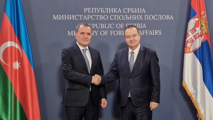 Azerbaijani, Serbian foreign ministers discuss strategic partnership prospects over phone
