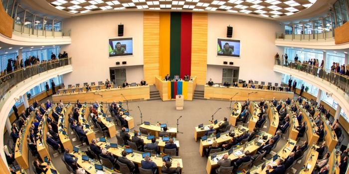 Lithuanian parliament backs motion to quit cluster munitions convention 