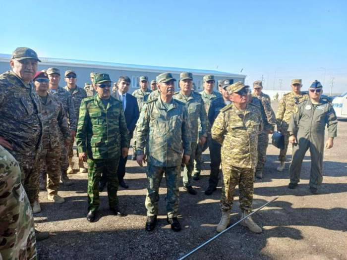 Azerbaijani Defense Minister's visit to Kazakhstan continues