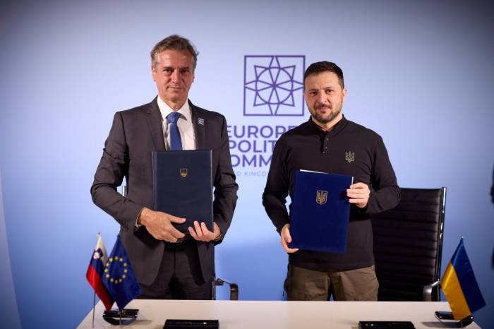 Ukraine inks security agreements with Czech Republic, Slovenia 