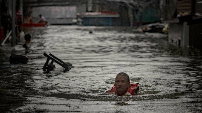 Death toll from typhoon-triggered floods in Philippines rises to 21 –  VIDEO 