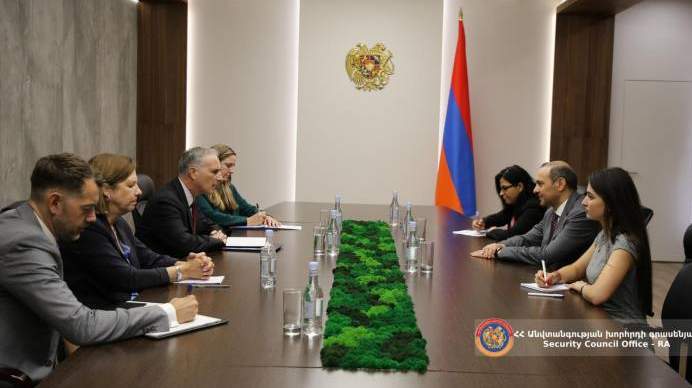 US, Armenia discuss Baku-Yerevan normalization 