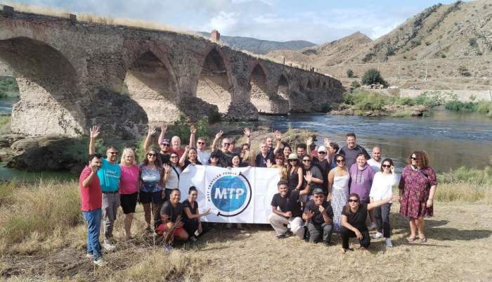Int’l travelers visit Khudafarin Bridge in Azerbaijan’s Jabrayil -  PHOTO 
