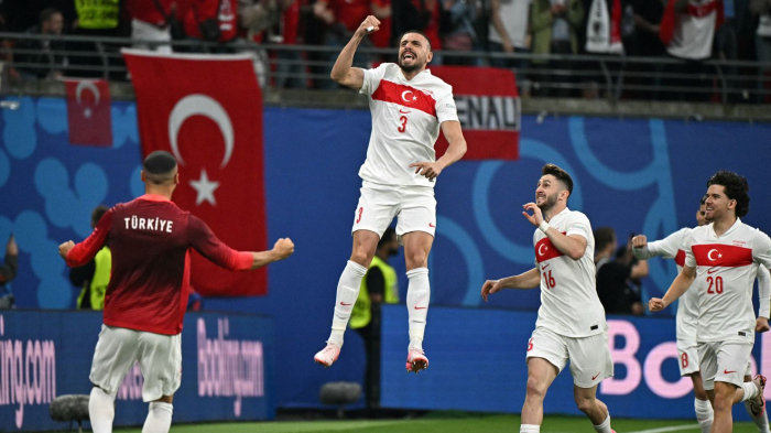 Türkiye into Euro 2024 quarterfinals after it beat Austria 2-1