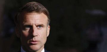 Macron asks political parties to build broad coalition before he decides on new PM